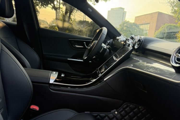 Used Mercedes-Benz C-Class 2022 Restyled C 260 L Sport Edition Interior 4
