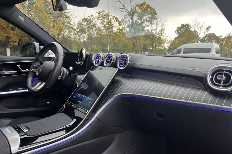 Used Mercedes-Benz C-Class 2022 Restyled C 200 L Sport Edition Interior 4