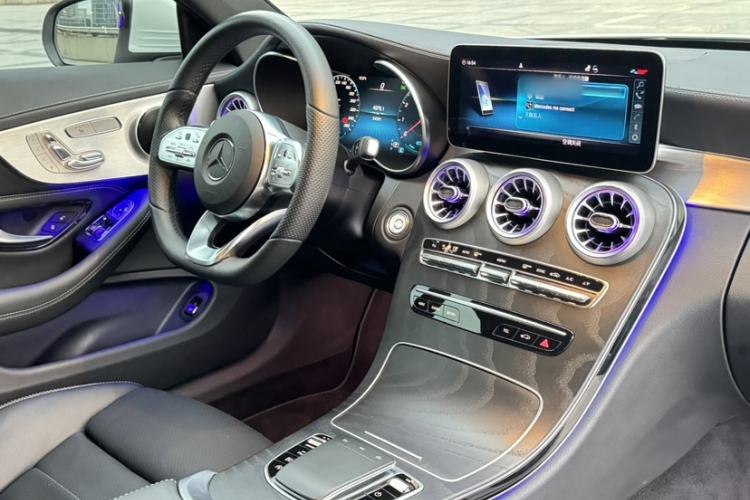 Used Mercedes-Benz C-Class 2022 C 260 Coupe Interior 4
