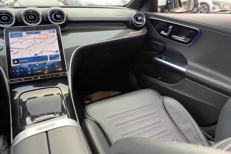 Used Mercedes-Benz C-Class 2022 Restyled C 260 L Sport Edition Interior 4