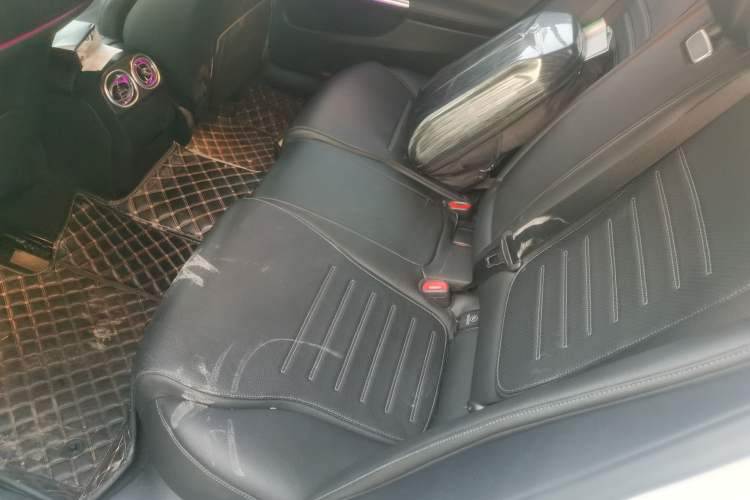 Used Mercedes-Benz C-Class 2022 C 200 L Sport Edition Interior 4