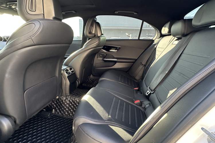 Used Mercedes-Benz C-Class 2022 C 200 L Sport Edition Interior 5