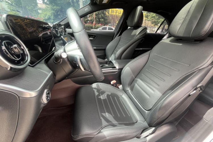 Used Mercedes-Benz C-Class 2022 C 200 L Sport Edition Interior 5