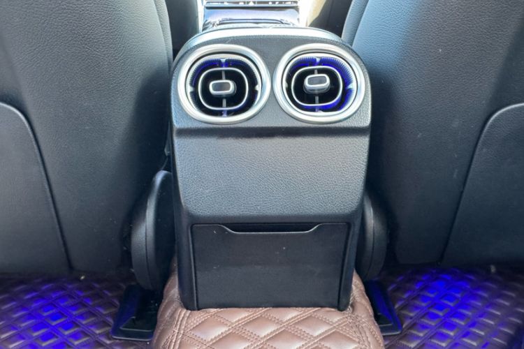 Used Mercedes-Benz C-Class 2022 Restyled C 260 L Sport Edition Interior 6
