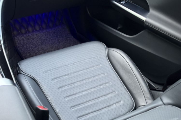 Used Mercedes-Benz C-Class 2022 C 200 L Sport Edition Interior 7