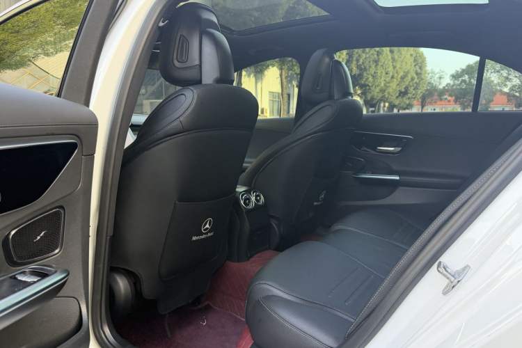 Used Mercedes-Benz C-Class 2022 Restyled C 260 L Sport Edition Interior 7