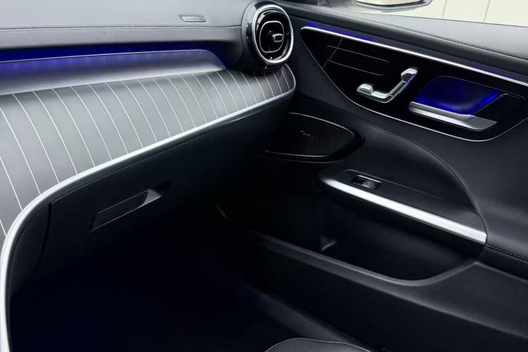 Used Mercedes-Benz C-Class 2022 C 200 L Sport Edition Interior 7