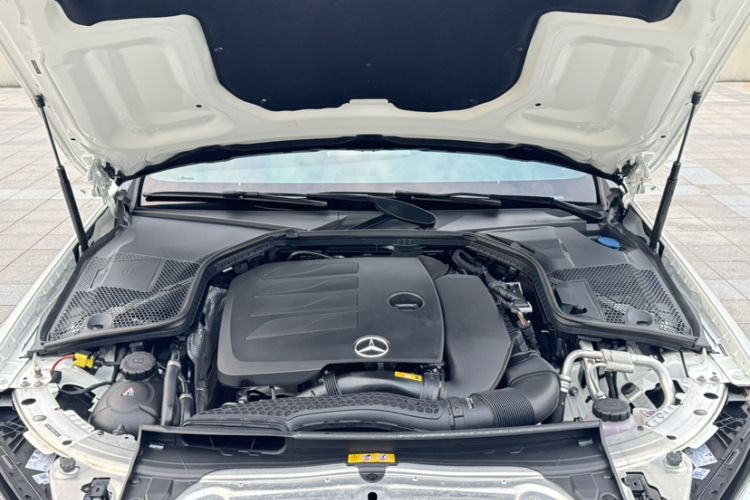 Used Mercedes-Benz C-Class 2022 C 260 Coupe Interior 8