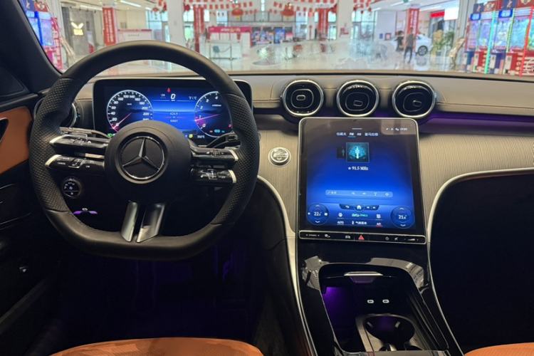 Used Mercedes-Benz C-Class 2022 Restyled C 200 L Sport Edition Interior 9