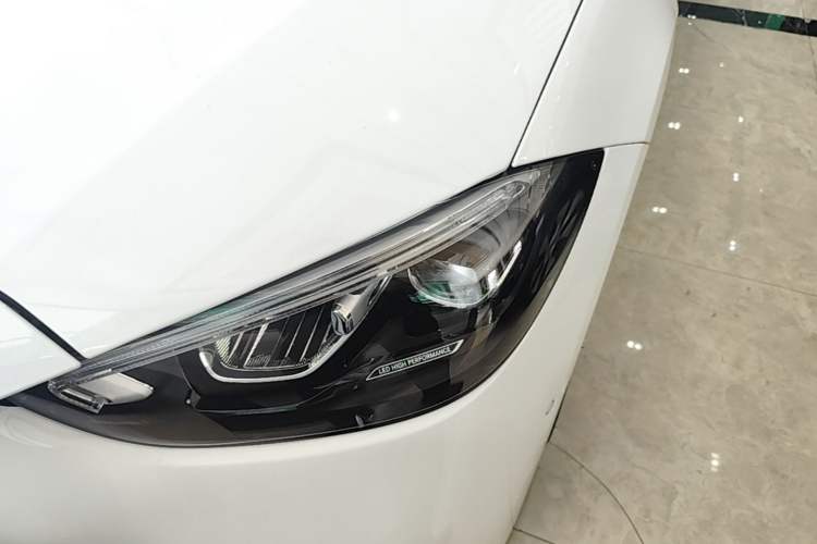 Used Mercedes-Benz C-Class 2022 C 200 L Sport Edition Left Front Headlight