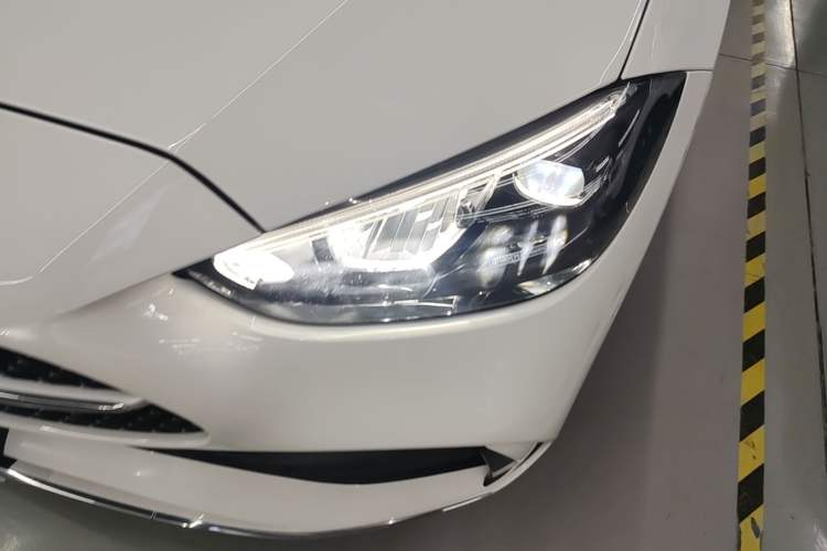 Used Mercedes-Benz C-Class 2022 C 260 L Sport Edition Left Front Headlight