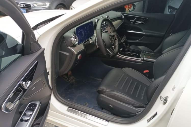 Used Mercedes-Benz C-Class 2022 C 260 L Sport Edition Left Front Seat