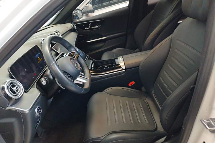 Used Mercedes-Benz C-Class 2022 Restyled C 200 L Sport Edition Left Front Seat