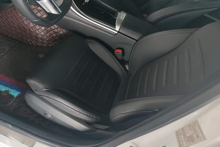 Used Mercedes-Benz C-Class 2022 Restyled C 200 L Sport Edition Left Front Seat