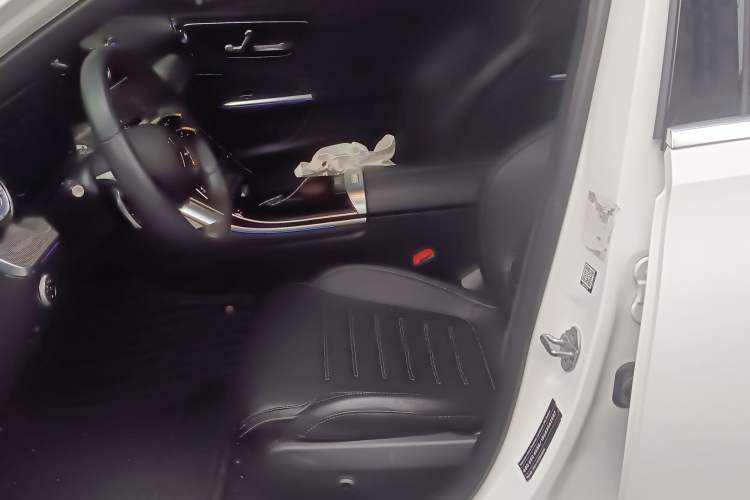 Used Mercedes-Benz C-Class 2022 C 260 L Sport Edition Left Front Seat