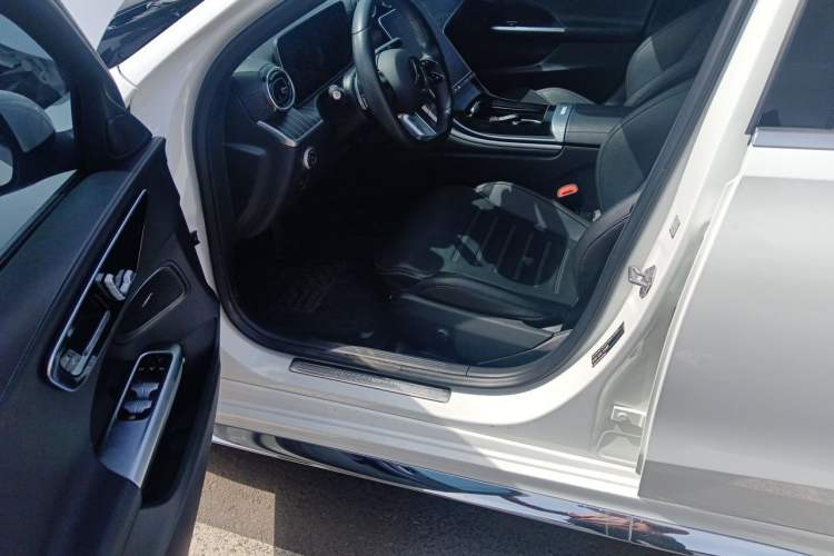Used Mercedes-Benz C-Class 2022 Restyled C 200 L Sport Edition Left Front Seat