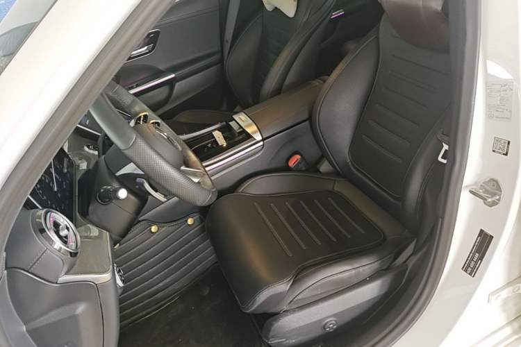 Used Mercedes-Benz C-Class 2022 Restyled C 260 L Sport Edition Left Front Seat