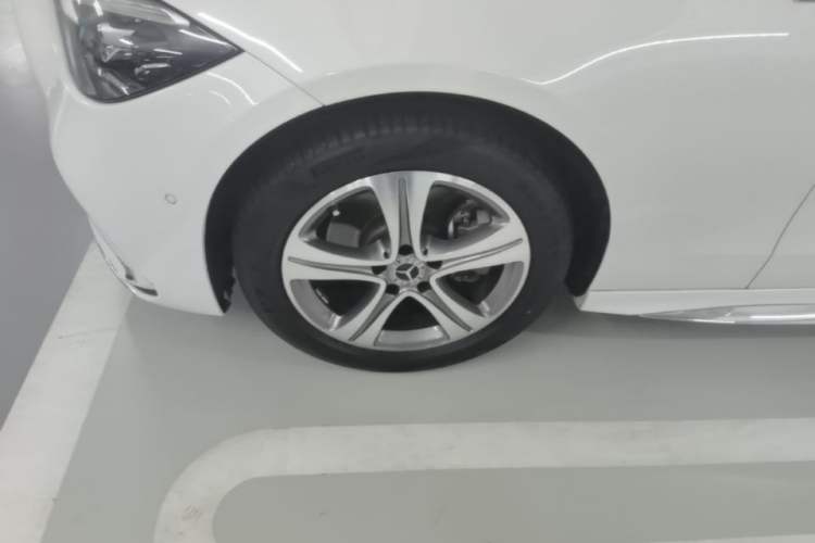 Used Mercedes-Benz C-Class 2022 C 200 L Sport Edition Left Front Wheel Hub