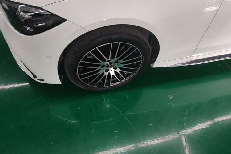 Used Mercedes-Benz C-Class 2022 Restyled C 260 L Sport Edition Left Front Wheel Hub
