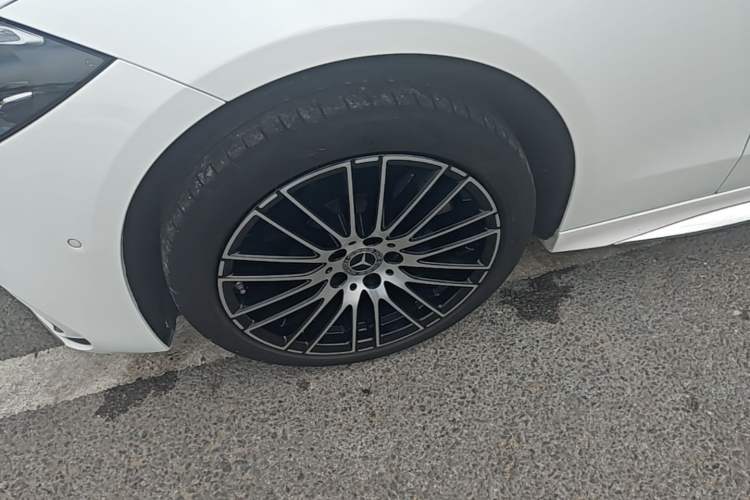 Used Mercedes-Benz C-Class 2022 Restyled C 260 L Sport Edition Left Front Wheel Hub
