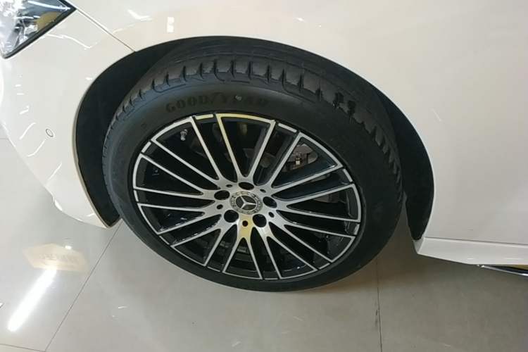 Used Mercedes-Benz C-Class 2022 C 260 L Sport Edition Left Front Wheel Hub