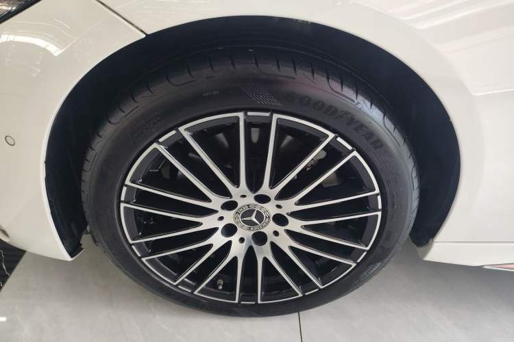 Used Mercedes-Benz C-Class 2022 Restyled C 260 L Sport Edition Left Front Wheel Hub