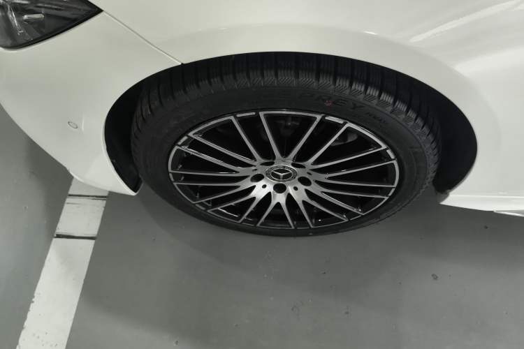 Used Mercedes-Benz C-Class 2022 Restyled C 260 L Sport Edition Left Front Wheel Hub