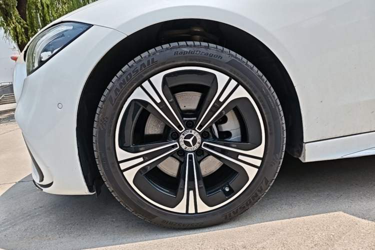 Used Mercedes-Benz C-Class 2022 Restyled C 260 L Sport Edition Left Front Wheel Hub