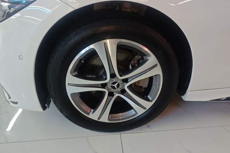 Used Mercedes-Benz C-Class 2022 Restyled C 200 L Sport Edition Left Front Wheel Hub