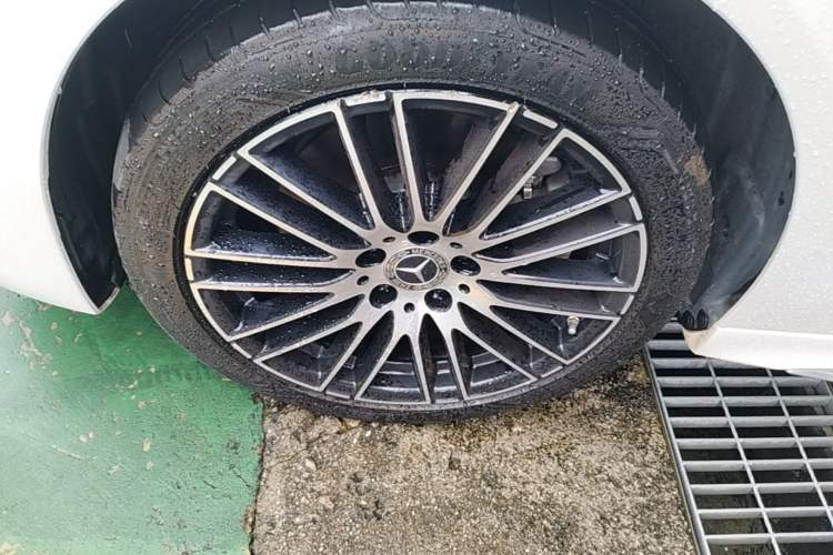 Used Mercedes-Benz C-Class 2022 C 260 L Sport Edition Left Front Wheel Hub