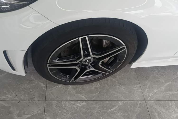 Used Mercedes-Benz C-Class 2022 Refreshed C 260 Coupe Left Front Wheel Hub
