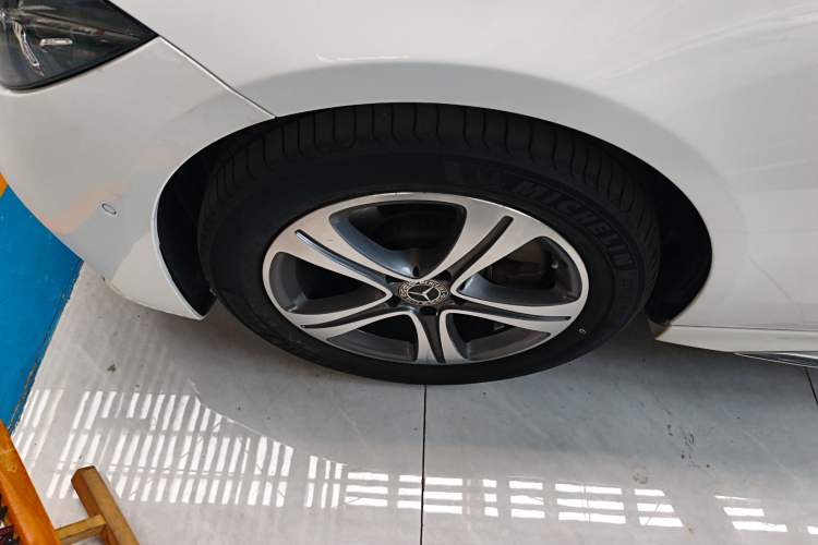 Used Mercedes-Benz C-Class 2022 Restyled C 200 L Sport Edition Left Front Wheel Hub