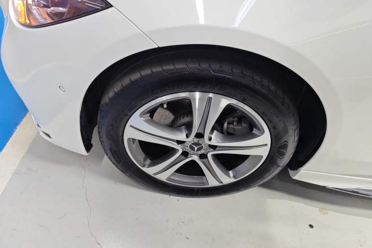 Used Mercedes-Benz C-Class 2022 C 200 L Sport Edition Left Front Wheel Hub
