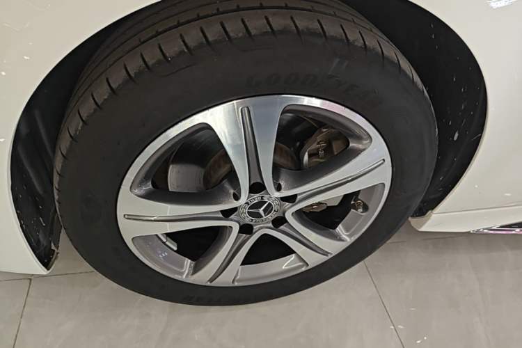 Used Mercedes-Benz C-Class 2022 Restyled C 200 L Sport Edition Left Front Wheel Hub