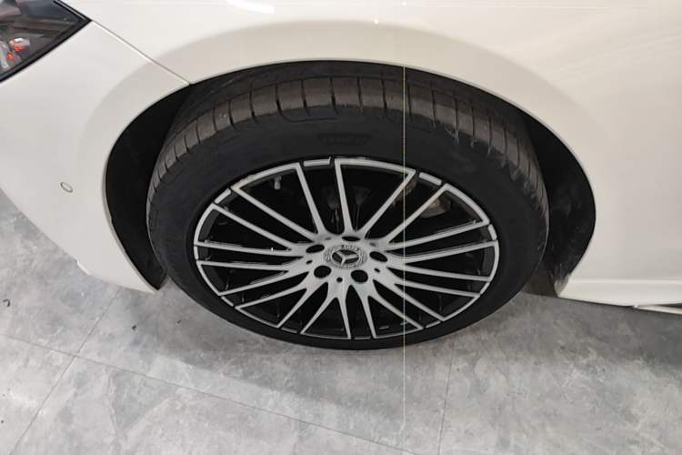 Used Mercedes-Benz C-Class 2022 C 260 L Sport Edition Left Front Wheel Hub