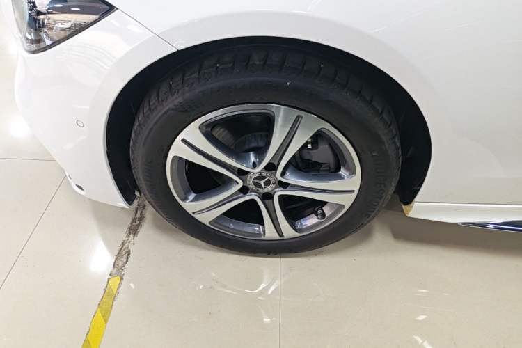 Used Mercedes-Benz C-Class 2022 C 200 L Sport Edition Left Front Wheel Hub