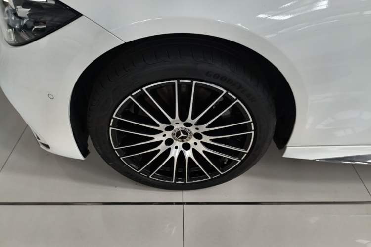 Used Mercedes-Benz C-Class 2022 Restyled C 260 L Sport Edition Left Front Wheel Hub