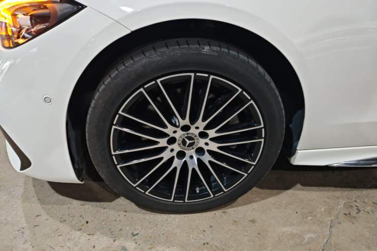 Used Mercedes-Benz C-Class 2022 Restyled C 260 L Sport Edition Left Front Wheel Hub