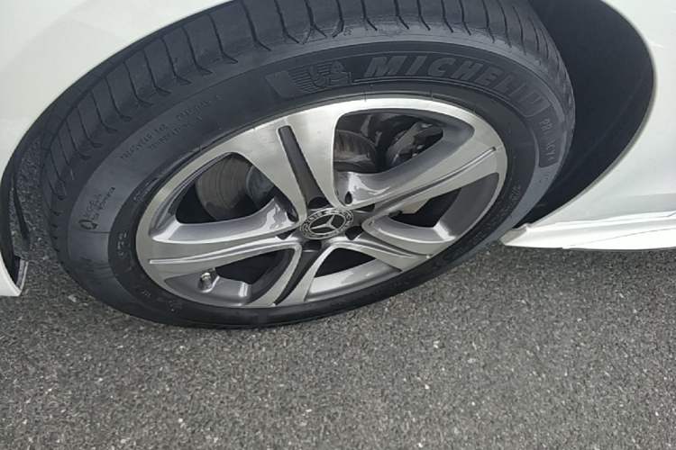 Used Mercedes-Benz C-Class 2022 Restyled C 200 L Sport Edition Left Front Wheel Hub