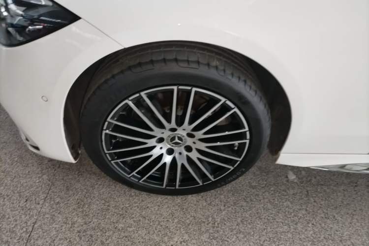 Used Mercedes-Benz C-Class 2022 C 260 L Sport Edition Left Front Wheel Hub