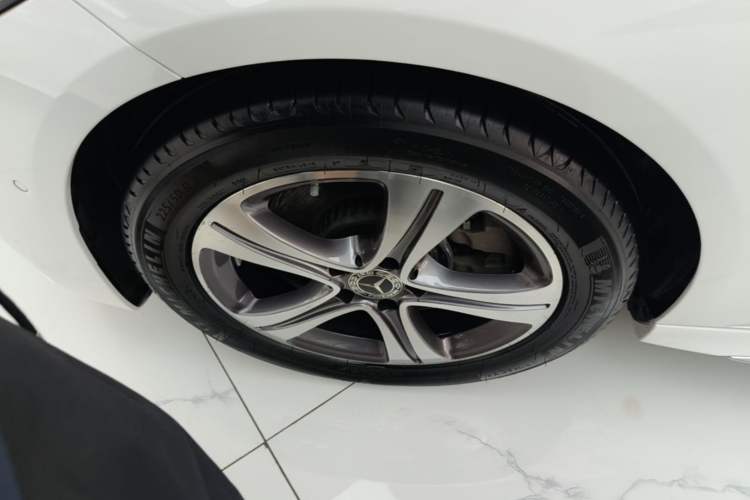 Used Mercedes-Benz C-Class 2022 C 200 L Sport Edition Left Front Wheel Hub