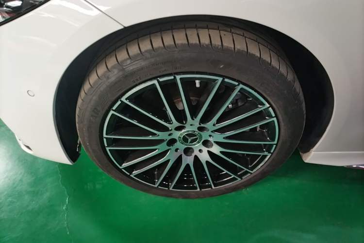 Used Mercedes-Benz C-Class 2022 Restyled C 260 L Sport Edition Left Front Wheel Hub