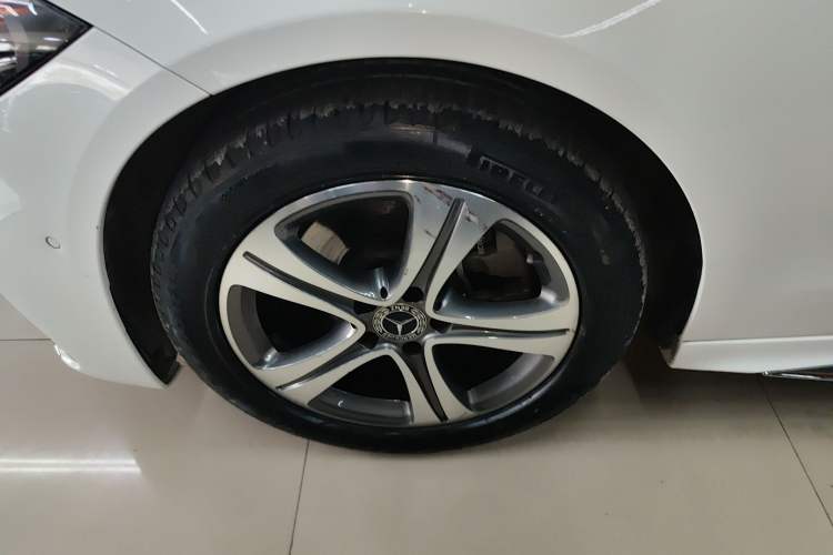 Used Mercedes-Benz C-Class 2022 C 200 L Sport Edition Left Front Wheel Hub