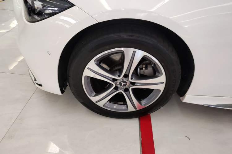 Used Mercedes-Benz C-Class 2022 C 200 L Sport Edition Left Front Wheel Hub