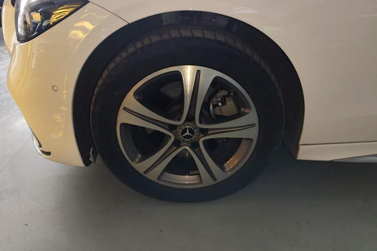 Used Mercedes-Benz C-Class 2022 Restyled C 200 L Sport Edition Left Front Wheel Hub