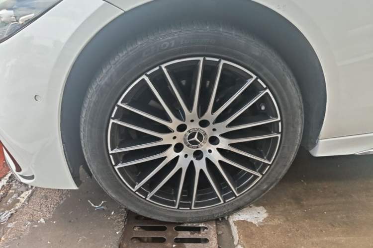 Used Mercedes-Benz C-Class 2022 Restyled C 260 L Sport Edition Left Front Wheel Hub