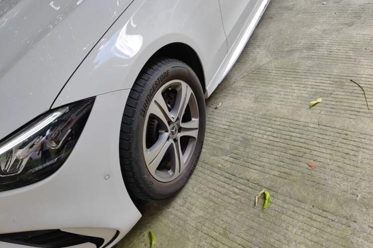 Used Mercedes-Benz C-Class 2022 C 200 L Sport Edition Left Front Wheel Hub