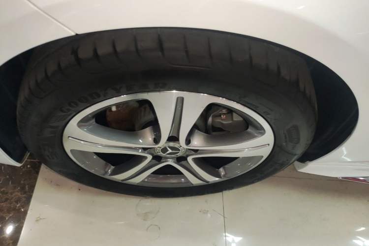 Used Mercedes-Benz C-Class 2022 C 200 L Sport Edition Left Front Wheel Hub