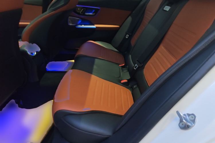 Used Mercedes-Benz C-Class 2022 Revised C 260 L Starry Night Sport Edition Left Rear Seat