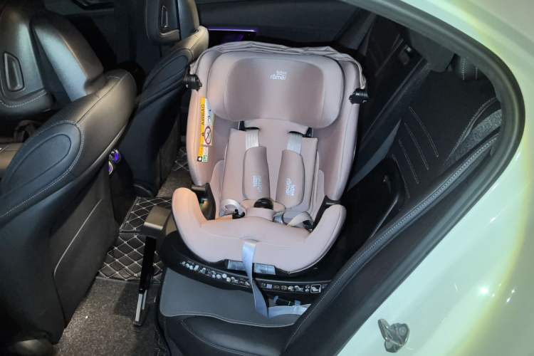 Used Mercedes-Benz C-Class 2022 C 260 L Sport Edition Left Rear Seat